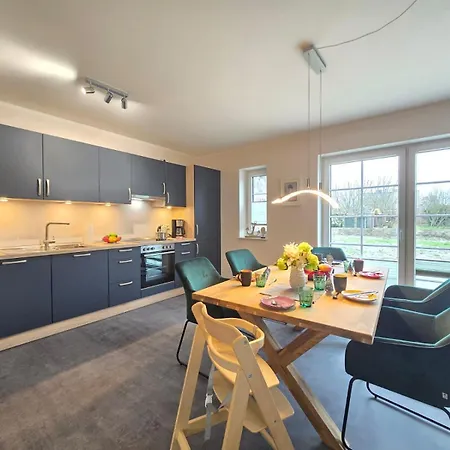 Semesterbostad Friesenkate Steuerbord *