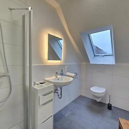 Friesenkate Steuerbord Ferienhaus